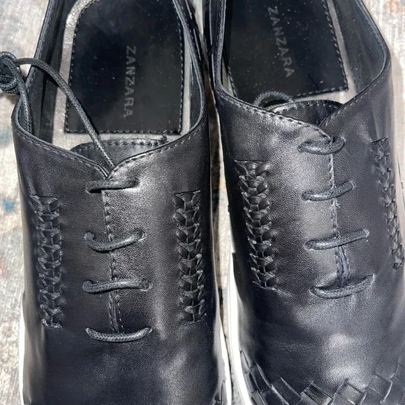 Zanzara Digital Woven Cap Toe Sneaker - Picture 7 of 9